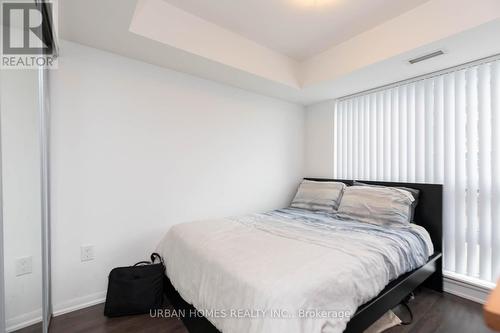 734 - 3091 Dufferin Street, Toronto, ON - Indoor Photo Showing Bedroom