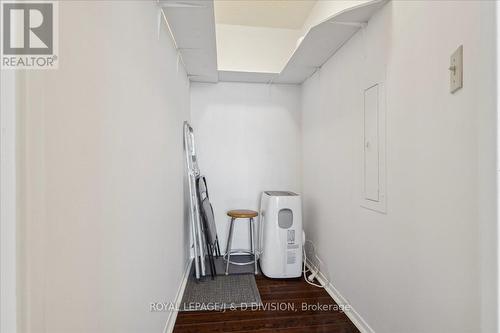 404 - 2665 Windwood Drive, Mississauga, ON - Indoor Photo Showing Other Room