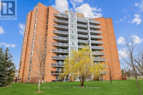 404 - 2665 Windwood Drive, Mississauga, ON - Outdoor With Balcony With Facade