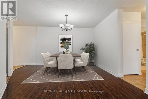 404 - 2665 Windwood Drive, Mississauga, ON - Indoor Photo Showing Dining Room