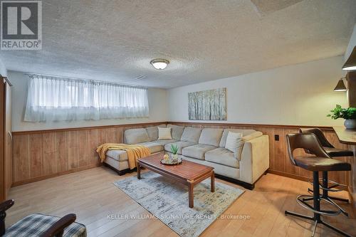 1152 Kathlene Court, Cambridge, ON - Indoor Photo Showing Living Room