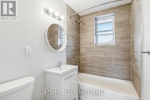 #11 -521 Park St, Kitchener, ON - Indoor Photo Showing Bathroom