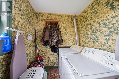 22 Fairview Avenue, Richmond Hill, ON - Indoor Photo Showing Laundry Room