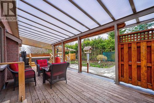 1054 Bob Scott Crt, Newmarket, ON - Outdoor With Deck Patio Veranda With Exterior