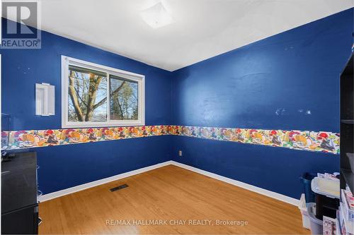 30 Dillane St E, New Tecumseth, ON - Indoor Photo Showing Other Room