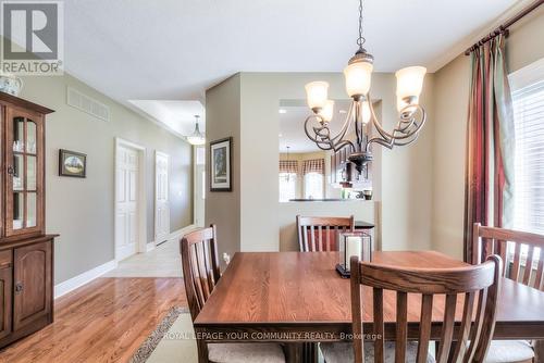 185 Legendary Tr, Whitchurch-Stouffville, ON - Indoor Photo Showing Dining Room
