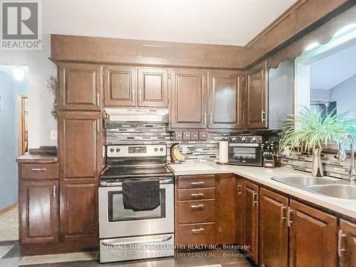 1183 Heights Rd N, Kawartha Lakes, ON - Indoor Photo Showing Kitchen With Double Sink