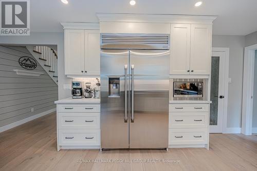 6156 4 Line N, Oro-Medonte, ON - Indoor Photo Showing Kitchen With Stainless Steel Kitchen
