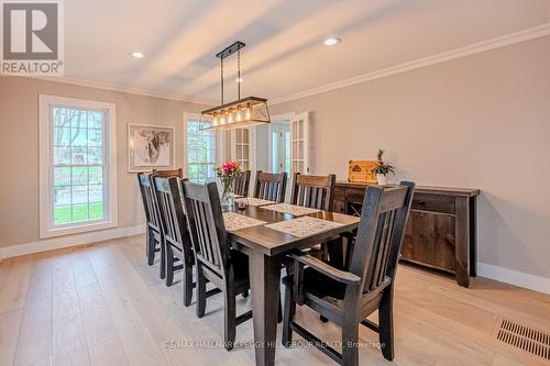 6156 4 Line N, Oro-Medonte, ON - Indoor Photo Showing Dining Room