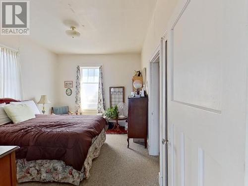 5372 Para Street, Texada Island, BC - Indoor Photo Showing Bedroom