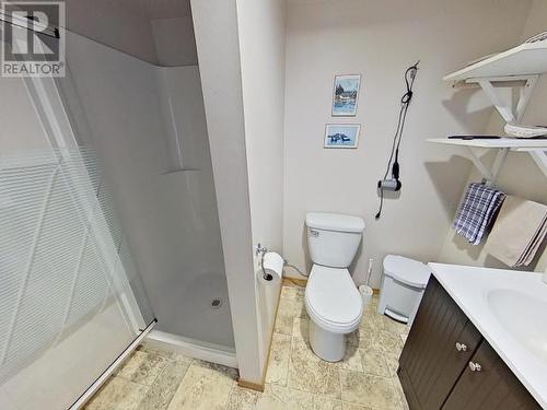 5372 Para Street, Texada Island, BC - Indoor Photo Showing Bathroom