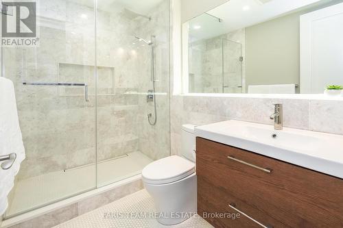 Th01 - 761 Bay Street, Toronto, ON - Indoor Photo Showing Bathroom