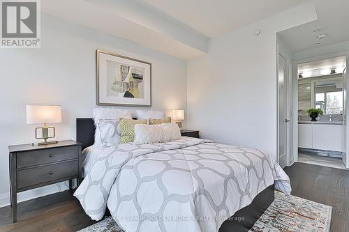 #407 -151 Avenue Rd, Toronto, ON - Indoor Photo Showing Bedroom