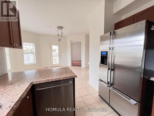 Upper - 17 Wharfside Lane, Toronto, ON - Indoor Photo Showing Kitchen