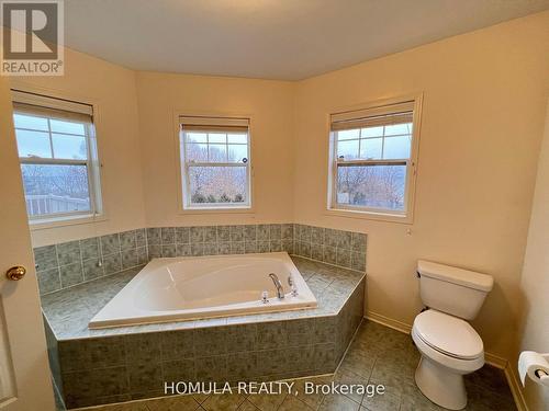 Upper - 17 Wharfside Lane, Toronto, ON - Indoor Photo Showing Bathroom