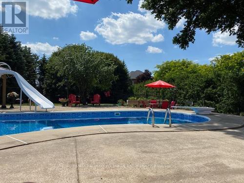 90 Samuel Lount Rd, East Gwillimbury, ON - Outdoor With In Ground Pool With Backyard