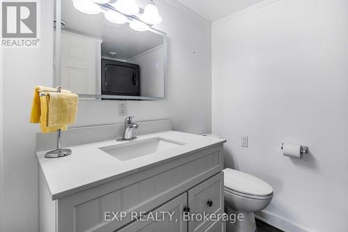 1719 Ellis Road, Severn, ON - Indoor Photo Showing Bathroom