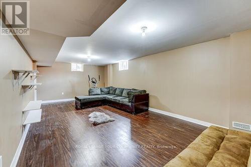 28 Linacre Dr, Richmond Hill, ON - Indoor