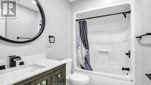 384 Erie View Avenue, Harrow, ON - Indoor Photo Showing Bathroom
