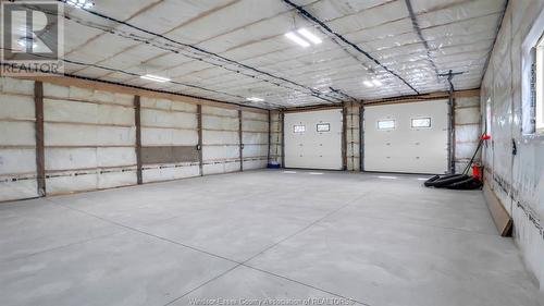 384 Erie View Avenue, Harrow, ON - Indoor Photo Showing Garage