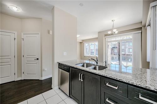 1 Cheps Lane, Ancaster, ON - Indoor Photo Showing Kitchen With Double Sink With Upgraded Kitchen