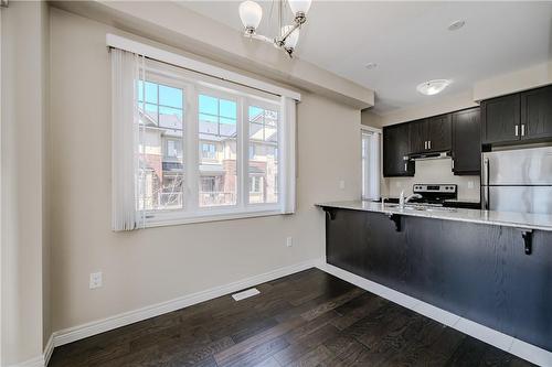 1 Cheps Lane, Ancaster, ON - Indoor Photo Showing Kitchen