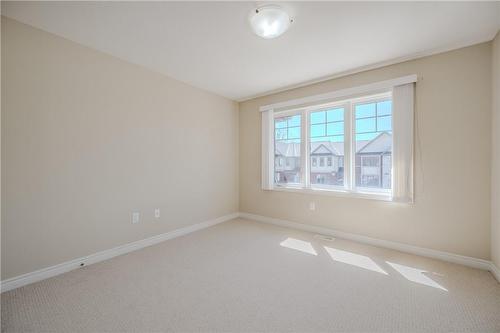 1 Cheps Lane, Ancaster, ON - Indoor Photo Showing Other Room