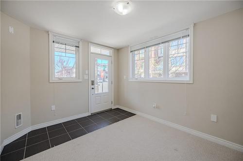 1 Cheps Lane, Ancaster, ON - Indoor Photo Showing Other Room