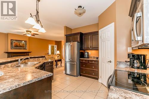 80 O'Neill Circ, Springwater, ON - Indoor Photo Showing Kitchen With Double Sink