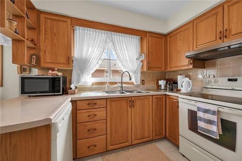 58 Callie Road, Hamilton, ON - Indoor Photo Showing Kitchen With Double Sink