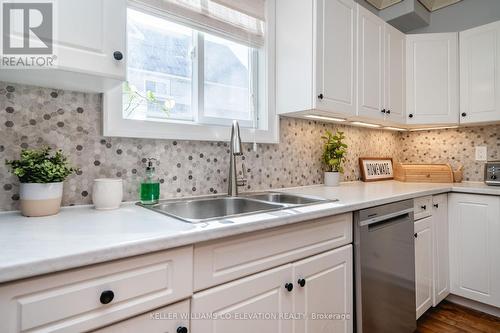 641 Bay St, Midland, ON - Indoor Photo Showing Kitchen With Double Sink