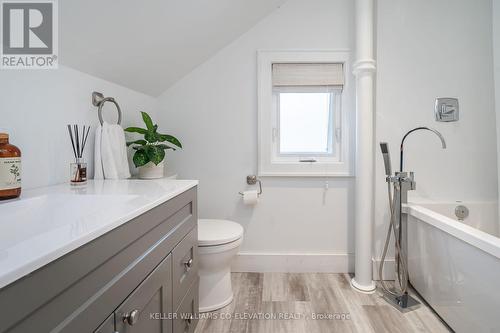 641 Bay St, Midland, ON - Indoor Photo Showing Bathroom