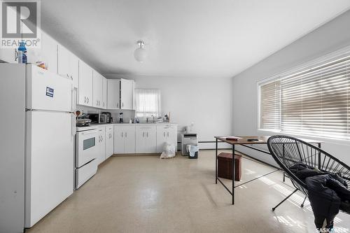 1424 College Avenue, Regina, SK - Indoor Photo Showing Kitchen