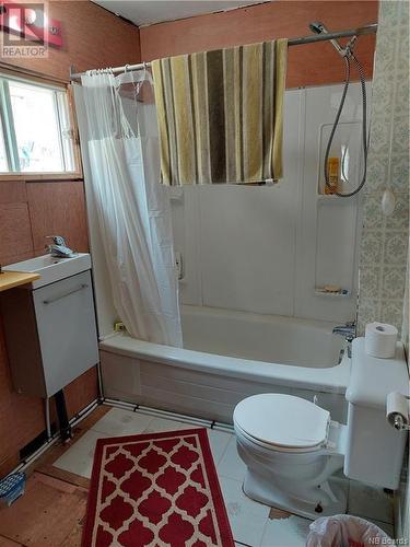 16 Rutters Crescent, Browns Flat, NB - Indoor Photo Showing Bathroom
