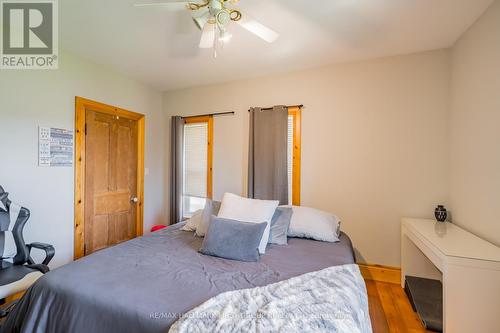 4560 Bowmanville Ave, Clarington, ON - Indoor Photo Showing Bedroom