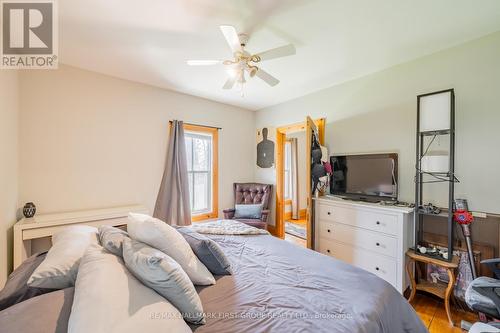 4560 Bowmanville Ave, Clarington, ON - Indoor Photo Showing Bedroom
