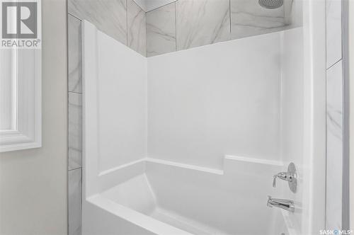 120 Greenbryre Lane, Greenbryre, SK - Indoor Photo Showing Bathroom