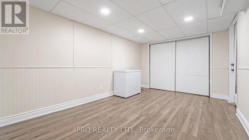2545 Folkway Dr, Mississauga, ON - Indoor Photo Showing Other Room