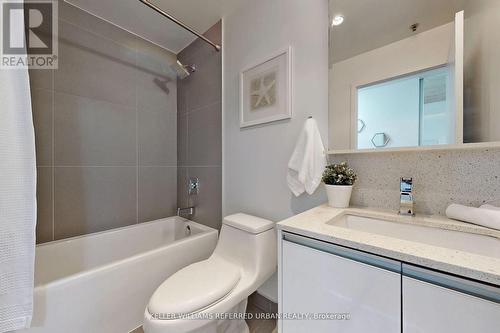 #528 -20 Minowan Miikan Lane, Toronto, ON - Indoor Photo Showing Bathroom