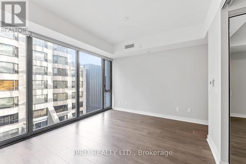 #1707 -188 Cumberland St, Toronto, ON - Indoor Photo Showing Other Room
