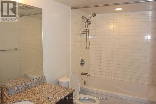 #507 -88 Sheppard Ave E, Toronto, ON - Indoor Photo Showing Bathroom