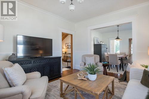 35 Bower St, Halton Hills, ON - Indoor Photo Showing Living Room
