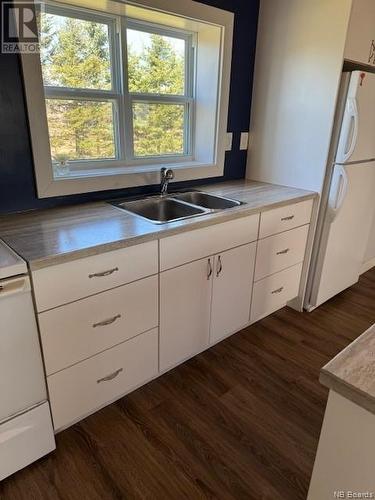 1738 Rte 560, Deerville, NB - Indoor Photo Showing Kitchen With Double Sink