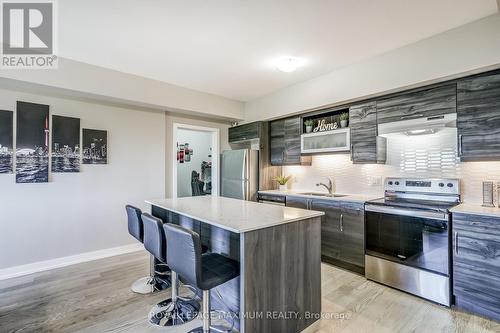 #305 -10 Culinary Lane, Barrie, ON - Indoor Photo Showing Kitchen