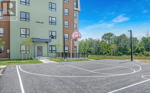 #305 -10 Culinary Lane, Barrie, ON - Outdoor