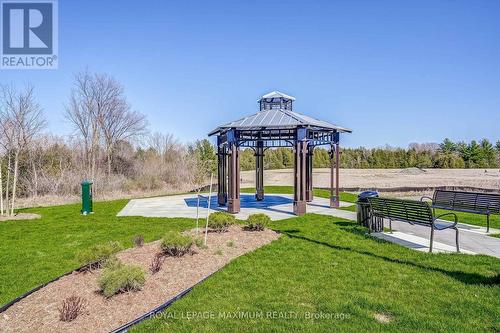#305 -10 Culinary Lane, Barrie, ON - Outdoor With Backyard