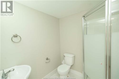 166 Melville St, Moncton, NB - Indoor Photo Showing Bathroom