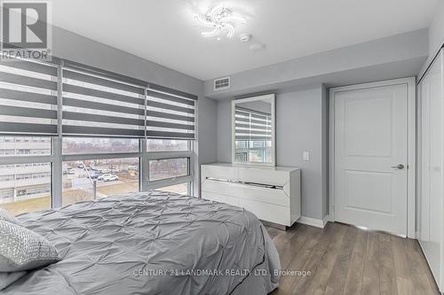 #412 -30 Meadowglen Pl, Toronto, ON - Indoor Photo Showing Bedroom
