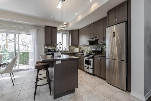 70 Plains Road W|Unit #34, Burlington, ON - Indoor Photo Showing Kitchen With Stainless Steel Kitchen With Double Sink