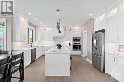 556 Shoreway Drive, Ottawa, ON - Indoor Photo Showing Kitchen With Upgraded Kitchen